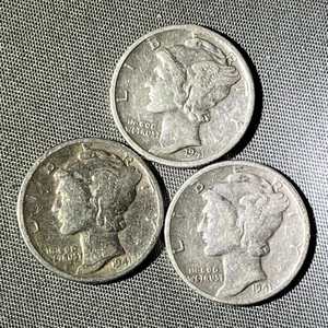 1941 P D S (3 PIECE LOT) Mercury Silver Dimes CIRCULATED GOOD 90% Silver - Picture 1 of 8
