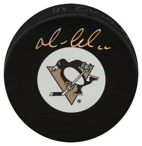 Mario Lemieux Signed Penguins Team Logo Hockey Puck (In Gold) - (PSA Holo) - Picture 1 of 1