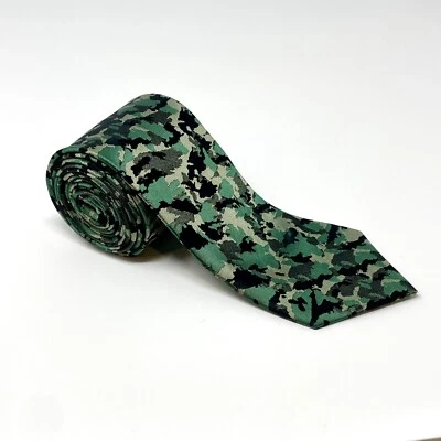 PC Tie Green Camouflage 100% Silk Handmade Men's Necktie - Imagem 1 de 4