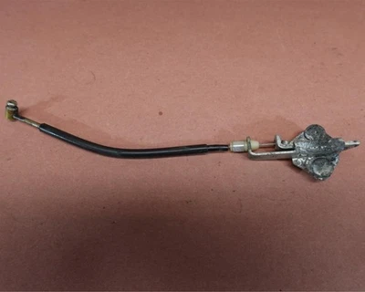 Кронштейн для крепления защелки сиденья 2004-2009 YAMAHA FZ6-S FZ6S FZ6 FZ600 - Изображение 1 из 4