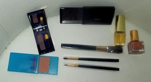 LOT ESTEE LAUDER EYE SHADOW, BLUSH, PERFUME, NAIL LACQUER, BRUSHES, AND MIRROR - Picture 1 of 2