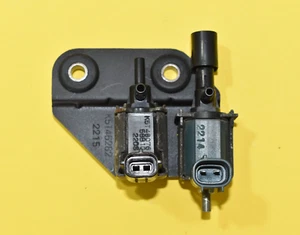 Electroválvula de purga de vacío 92-98 SUZUKI SIDEKICK EGR FPR VSV 93 94 95 96 97 - Imagen 1 de 7