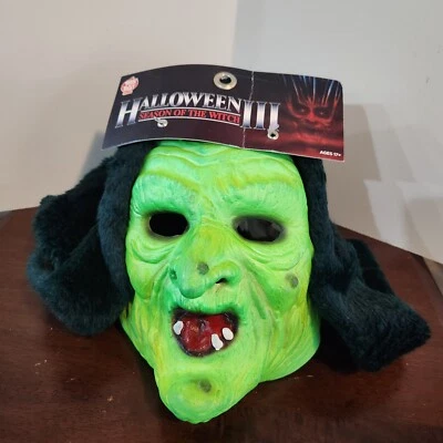 NEW Trick or Treat Studios HALLOWEEN III Season of The Witch Green Witch Mask - Image 1 of 4