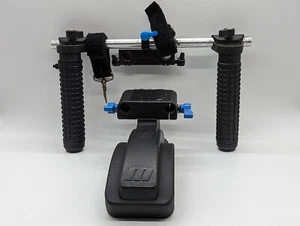 Redrock Micro 15mm Universal Shoulder Mount Kit - Picture 1 of 6