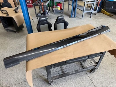 2010-2015 Chevrolet Camaro SS LH Driver Side Skirt Molding "Black" - OEM Foto 1 de 4