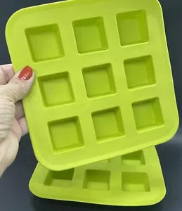Set of 2 Flexible Silicon Green Square Ice Cube Makers by IKEA 6.75"x6.75" - Picture 1 of 7