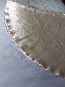 Round Silver Coloured Tablecloth, Pre Owned - Picture 1 of 6