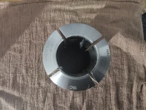 HARDINGE 1-21/64" 16C ROUND COLLET w/ INTERNAL THREADS 16c - Picture 1 of 3