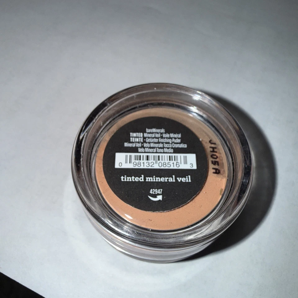 BareMinerals Tinted  Mineral Veil  - JH05A - Image 1 of 1