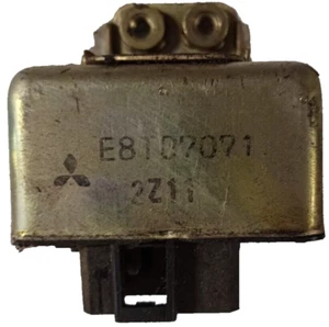 Relé bomba combustible Mitsubishi Eclipse D20 D22a 2.0 150 CV 4G63 E8T07071 - Imagen 1 de 1