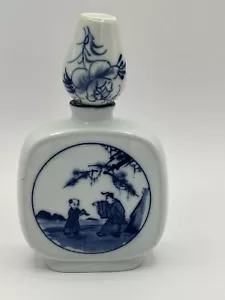 JAPANESE SMALL VASE Decanter FIGURES BLUE & WHITE Lidded 7.75” Tall - Picture 1 of 8