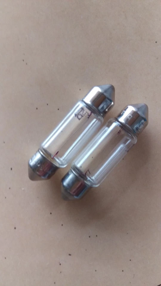 Genuine Osram 2x Number Plate Interior Light Bulbs 12v 5w C5W 239 11x38mm 6418 - Image 1 of 1