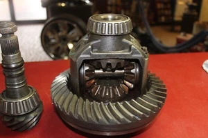 1999 2005 silverado 2500 front carrier ring gear and pinion 4.10 gears GMT 800 - Bild 1 von 7