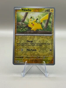 PIKACHU #025/165 POKEMON 151 (HOLO INVERSO, CASI NUEVO) INGLÉS - Imagen 1 de 4