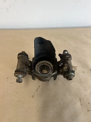 Yamaha Grizzly 450 2014 nudillo trasero izquierdo B152 Foto 1 de 4