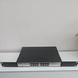 D-Link DGS-1016D F2G 16-Port Gigabit Switch | Umweltfreundliches Netzwerk + Rackmontage - Bild 1 von 5