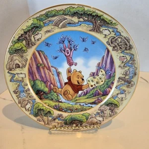 Bradford Exchange Winnie the Pooh Disney Flutterbys Help Find the Way 8" Plate - Picture 1 of 8