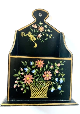 "Caja de sal vintage pintada Tole colgante de pared de madera negra y floral pintada a mano 9""" Foto 1 de 4