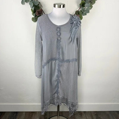 NUEVO CON ETIQUETAS PRETTY ANGEL Mujer Blusa Túnica Top Talla L Seda Gasa Gris Apliques Fluido Foto 1 de 4