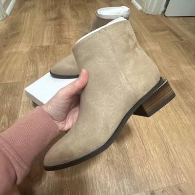 ALFANI | Suede Taupe Block Heel Ankle Boots - Изображение 1 из 4