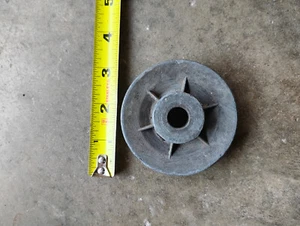 Die Cast 3 in.  Polea acanalada en V única de zinc de 1/2" de diámetro - Imagen 1 de 7
