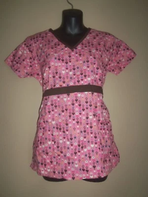 UA SCRUBS VALENTINES DAY PINK BROWN HEARTS STARS VNECK MEDICAL WORK SHIRT TOP XS - Image 1 of 4