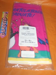 American Greetings Opus N Bill Glückwunsch Absolvent Tischdecke 54 x 96" 1992 - Bild 1 von 4