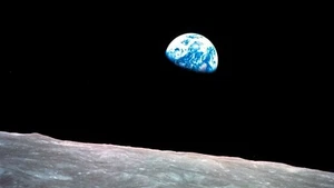 EARTHRISE William Anders POSTER 24 X 36 ZOLL ERSTAUNLICH AUSSEHEND! HOHE QUALITÄT - Bild 1 von 3