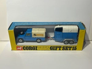 Corgi Toys Gift set 15 Landrover and Horse Box, Original, Boxed, Vintage, Rare. - Picture 1 of 16