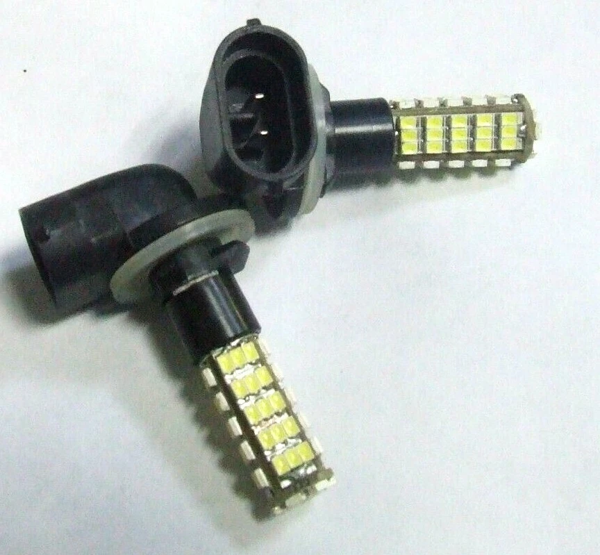 H11 LAMPADA ATTACCO H11 90 GRADI 68 LED 3020 DC 12 VOLT 6500 KELVIN BIANCO - Immagine 1 di 1