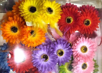 LOTE DE 24 MARGARITA SATINADO FLOR GIRASOL PELO LAZOS CLIP PASADOR PÚRPURA ROJO AMARILLO Foto 1 de 4