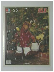  MILTON BRADLEY Puzzle Complete 25 Pieces Jigsaw Puzzle Frame Tray Alf Gardening