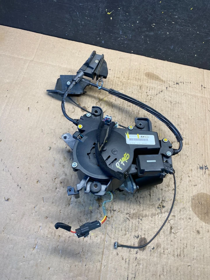 2007-2014 Kia Sedona Left Electric Power Sliding Door Motor Regulator P7965 DG - Image 1 of 4