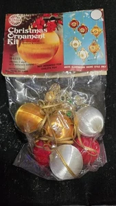 Vintage 1970s Walco Christmas Beaded Sequin Jeweled Ornament Kit RARE - Picture 1 of 8