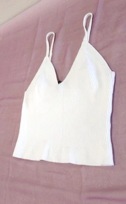 Camiseta sin mangas corta Forever 21 SUPER ELÁSTICA pequeña CRISP blanca acanalada tejida usada en excelente estado Foto 1 de 4