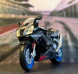 Aprilia RSV R 1:10 Maisto - Foto 1 di 14