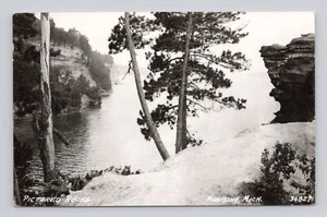 Postcard RPPC Picture Rock Munising 36827 - Picture 1 of 2