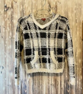 Arizona Jeans Girls Black & White Fuzzy Hooded Sweater Top Size XL - Picture 1 of 6