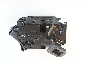 Cerradura de puerta trasera izquierda original VW CERRADURA anterior 5K4839015Q 5K4839015AF - Imagen 1 de 2