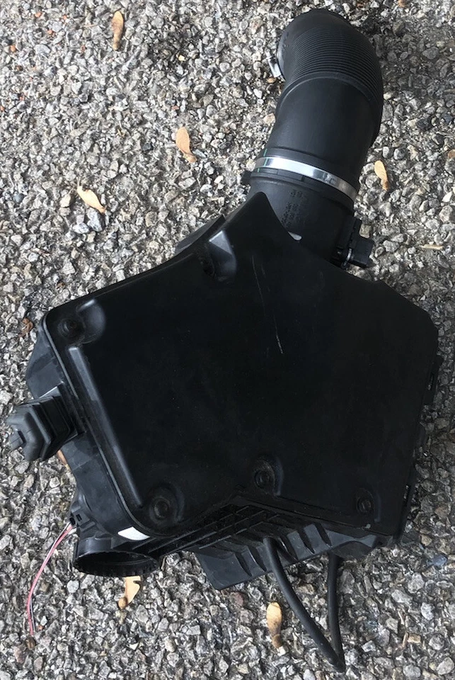 AUDI A4 B8 A5 8T Q5 SQ5 8R CAIXA DE FILTRO DE AR DIESEL CARCAÇA E MEDIDOR DE FLUXO DE AR MAF - Imagem 1 de 1