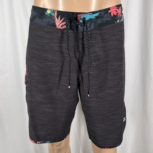 Billabong Herren 34W grau/bunt tropischer Besatz Stretch Surf Schwimmen Boardshorts - Bild 1 von 8