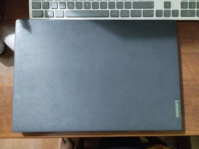 Lenovo V15 ADA 15,6" (AMD 3020e, 8GB RAM, 462GB SSD) Laptop - Grigio Ferro... - Immagine 1 di 2