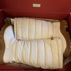 Hunter Ladies' Size 10 Intrepid Tall Snow Boots, White, New in Box - Picture 1 of 5
