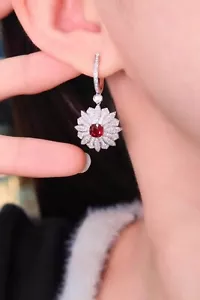 18ct solid gold pigeon blood ruby 1.4ct & natural Diamond earring - Picture 1 of 3
