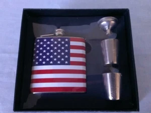 6oz. Flachmann, 2 Tassen & Trichter in Geschenkbox - Bild 1 von 1