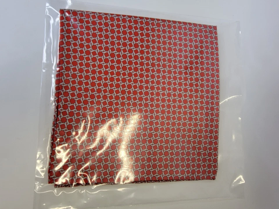 Hideoki Bespoke Men's Designer Pocket Square Red 100% Silk - Image 1 of 1