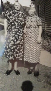 Anfang bis Mitte des Jahrhunderts *Original* Foto - Lulu & Schwägerin - Bild 1 von 5