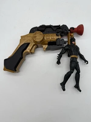 Batman Begins Zipline Blaster w/Batman Sticky Dart Action Figure. 2005 Mattel. - Изображение 1 из 4