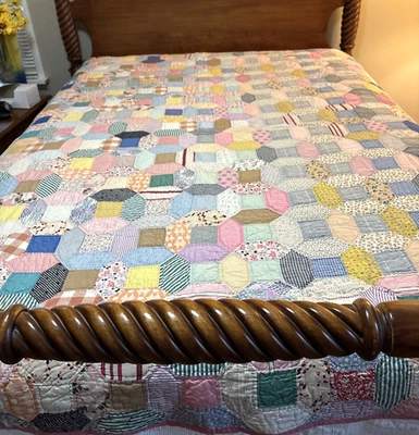 1930's 40'sVintage Quilt Feed Sack Fabric Handmade Clean / Bright 85“X 74“ - Image 1 of 4