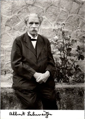 Photopostkarte mit Unterschrift Albert Schweitzer /(1875-1965) signed signee Sch - Bild 1 von 2